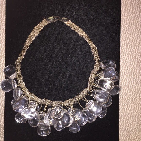 Necklaces with gold wire and semi precious stones - Picture 4 of 4